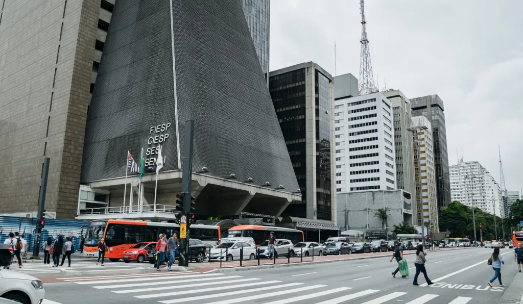 Nova direção da Fiesp terá 130 homens e 3 mulheres