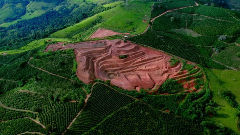 Mina de terras raras em MG Mina de terras raras em MG