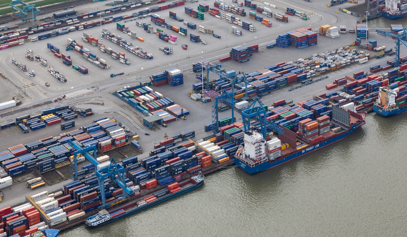 EUA travam ‘imposto’ global para o transporte marítimo EUA travam ‘imposto’ global para o transporte marítimo