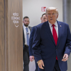 &lsquo;Guerra Fria&rsquo; em Davos: transi&ccedil;&atilde;o verde op&otilde;e Trump e China