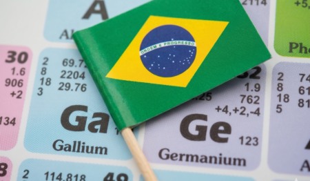 Terrabras à vista?; Petrobras quer etanol nos aviões; Microsoft chacoalha mercado de carbono