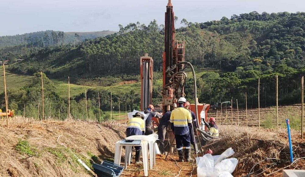 Máquina de perfuração do solo para mineração de terras raras em Minas Gerais Máquina de perfuração do solo para mineração de terras raras em Minas Gerais