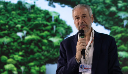 André Corrêa do Lago discursa durante a COP30 (Divulgação/UNFCCC) André Corrêa do Lago discursa durante a COP30 (Divulgação/UNFCCC)