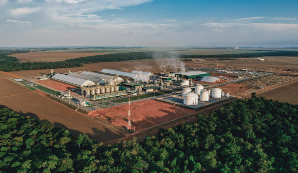 Usina de etanol de milho da FS no Mato Grosso Usina de etanol de milho da FS no Mato Grosso