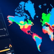 Painel com mapa e gr&aacute;ficos e cores indicando calor