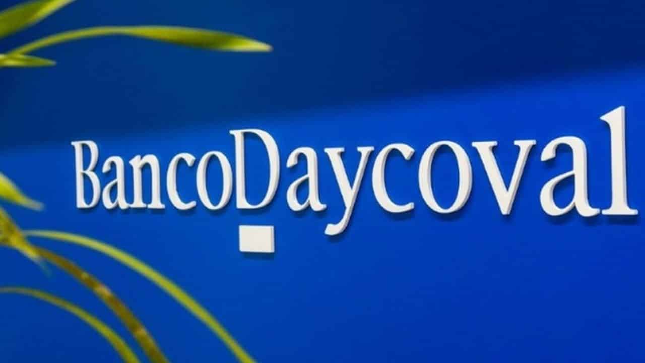 Daycoval capta mais R$ 800 milhões para financiar mulheres