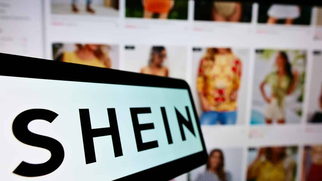 Site da Shein, varejista de moda online que revolucionou o fast fashion