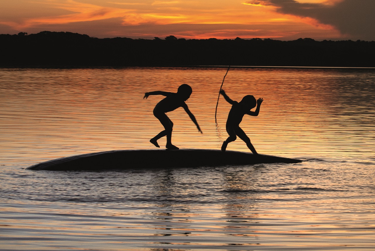 Fotografia de Araquém Alcântara do livro Amazônia das Crianças