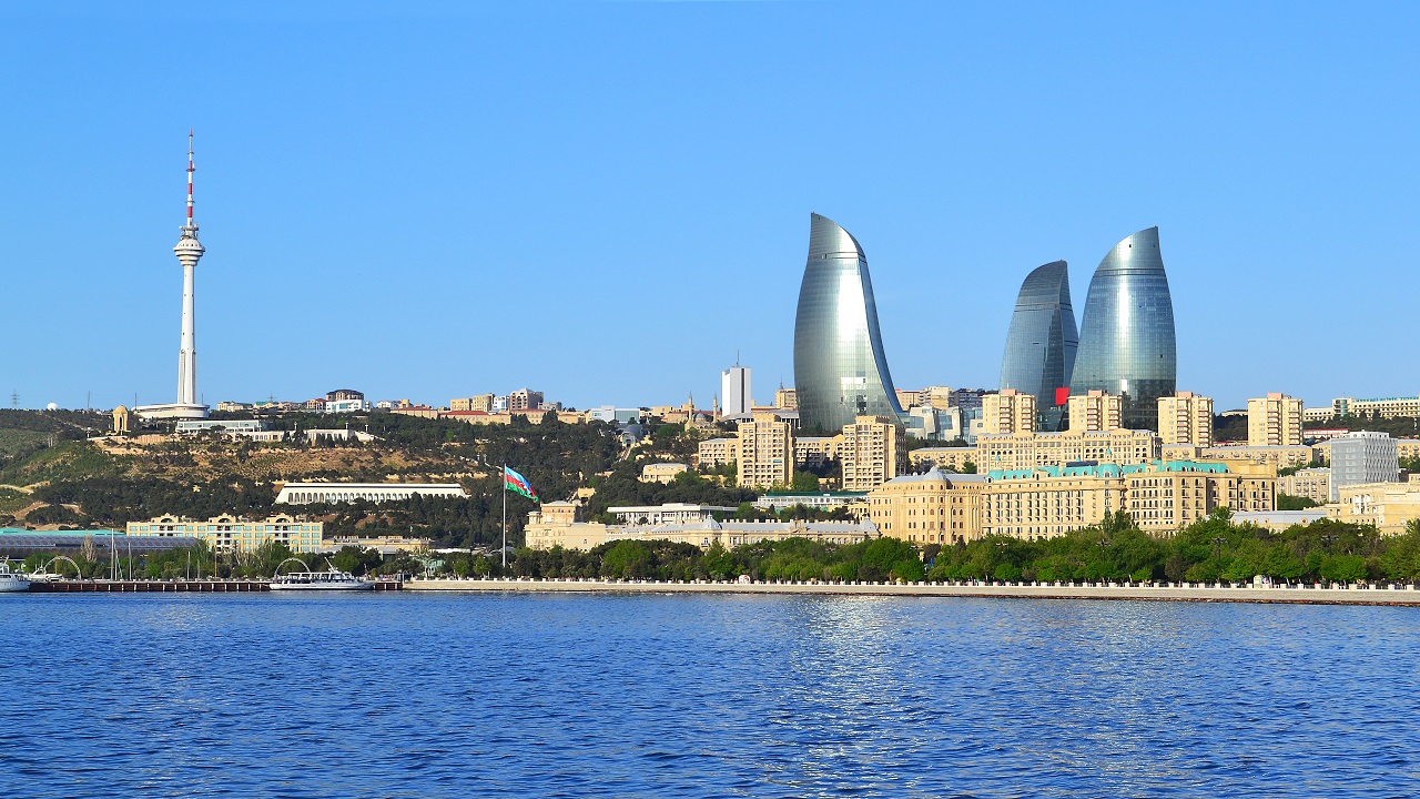 Vista de Bacu, capital do Azerbaijão